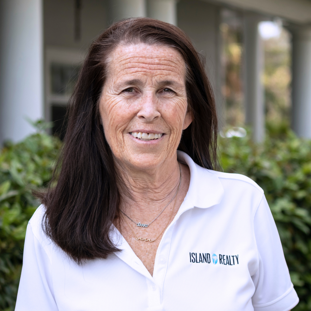 Staff member Chardell Holmquist